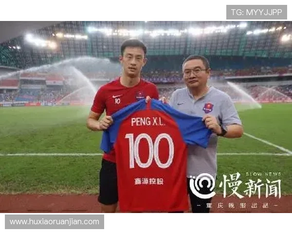 重庆羽毛球队状态引发热议球迷对表现和战术展开激烈讨论